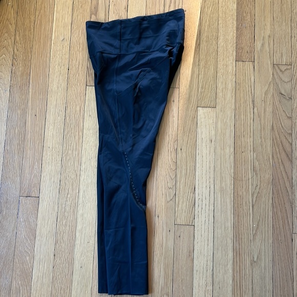 Lululemon Fast and Free Crop 21” Leggings - Picture 2 of 6